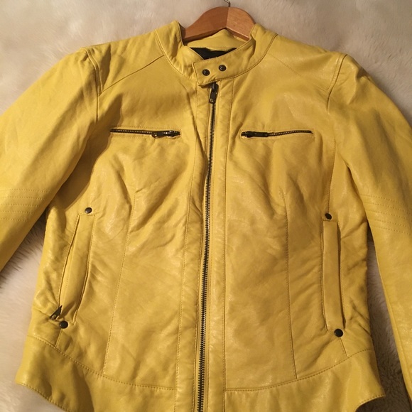 Leather jacket - Picture 2 of 5